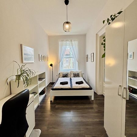 Art Apartment Szeged Eksteriør bilde