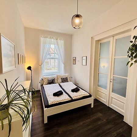 Art Apartment Szeged Eksteriør bilde