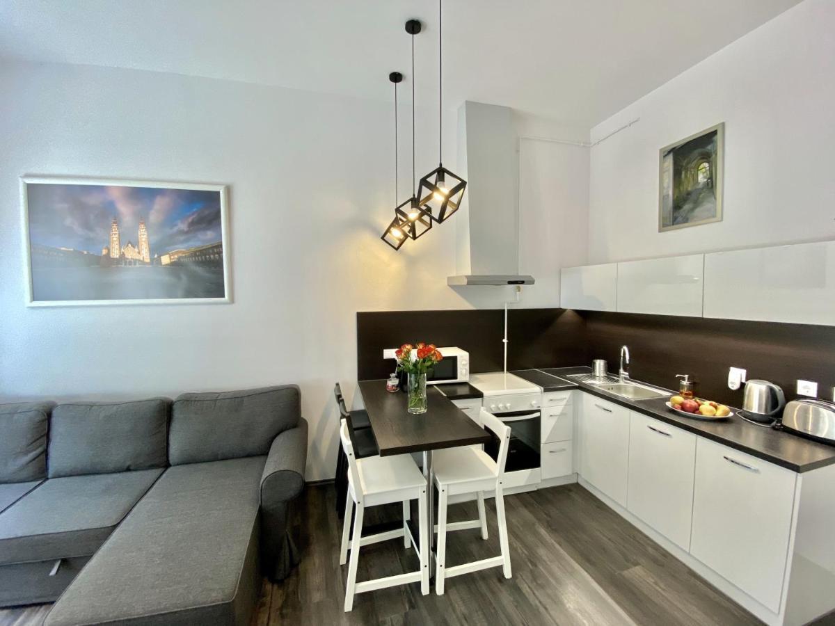 Art Apartment Szeged Eksteriør bilde