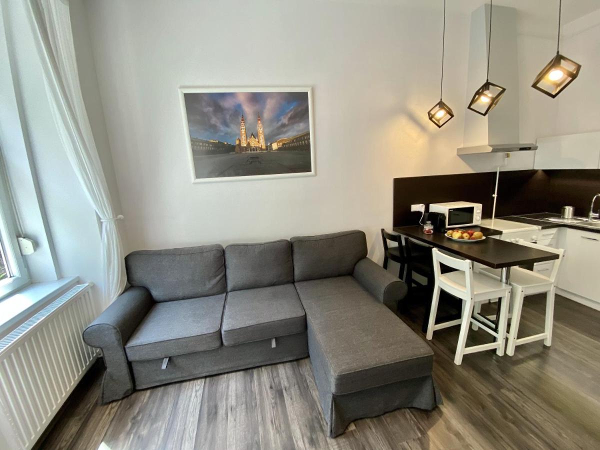 Art Apartment Szeged Eksteriør bilde