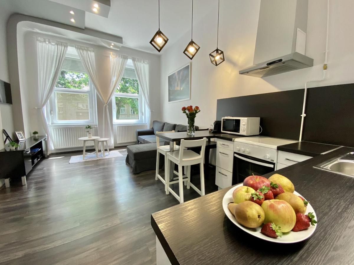 Art Apartment Szeged Eksteriør bilde