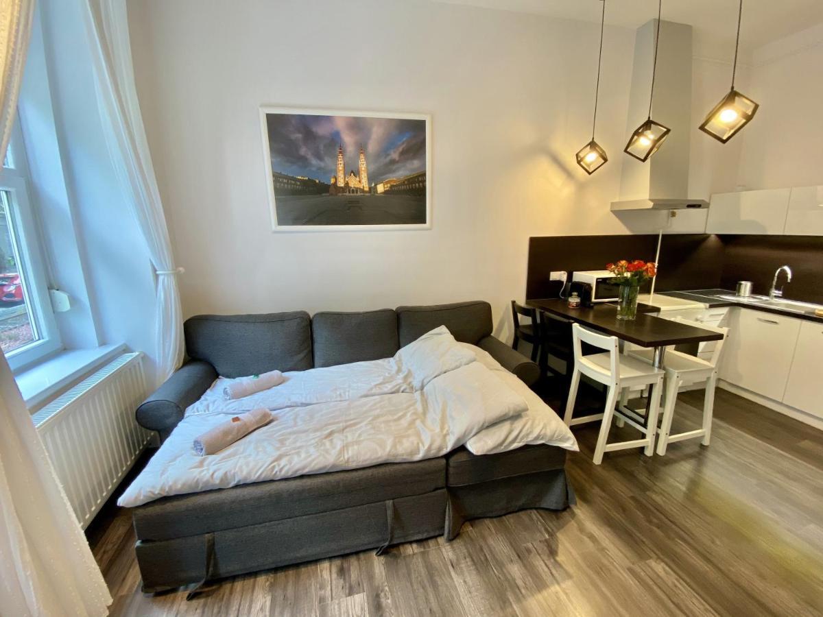 Art Apartment Szeged Eksteriør bilde