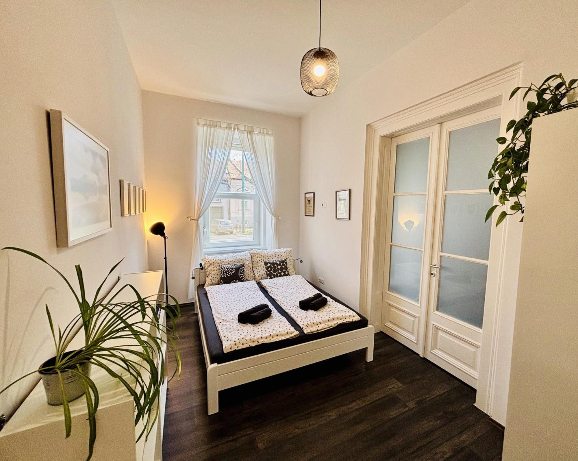 Art Apartment Szeged Eksteriør bilde